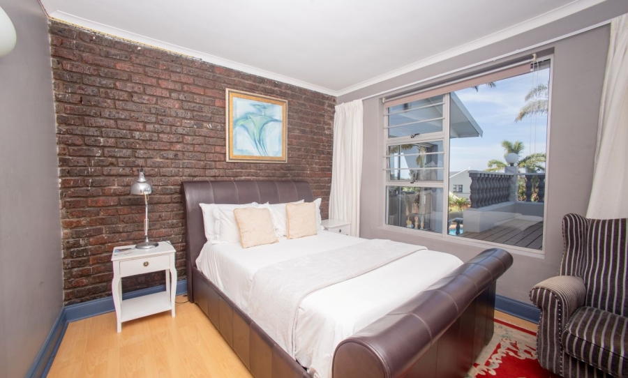 To Let 5 Bedroom Property for Rent in Beacon Bay Eastern Cape